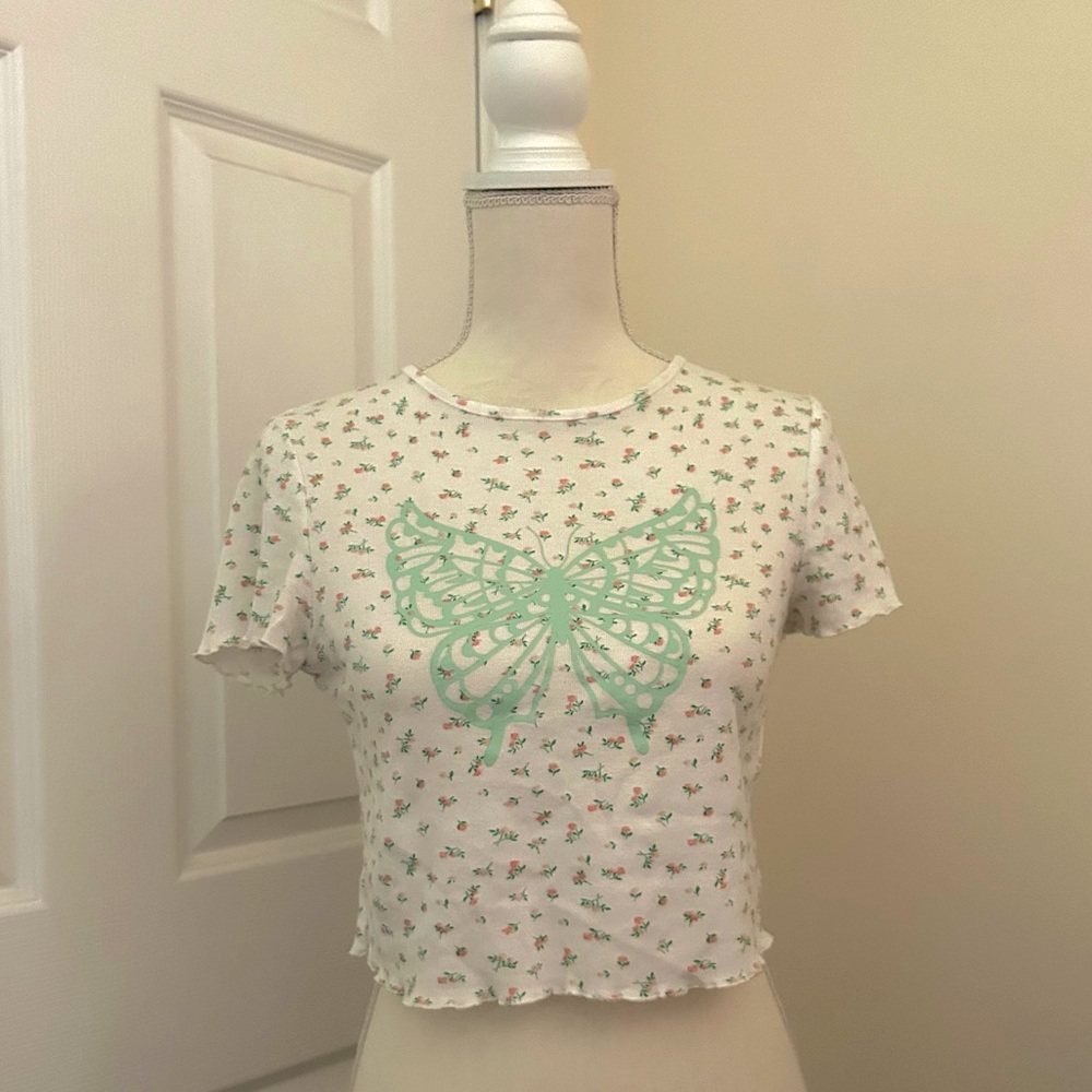 DIVIDED H&M floral butterfly baby tee